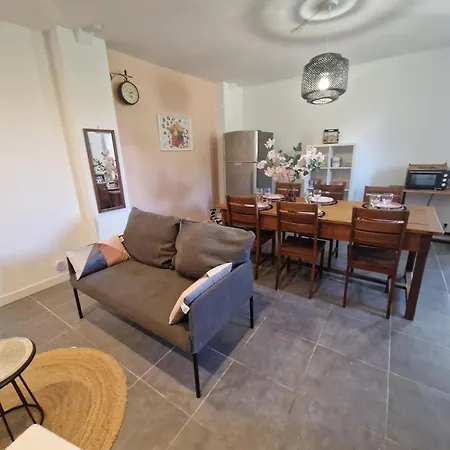 With Swimming Pool, Wifi * Saint-Hilaire-de-Brethmas