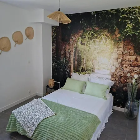 Apartmán With Swimming Pool, Wifi Saint-Hilaire-de-Brethmas